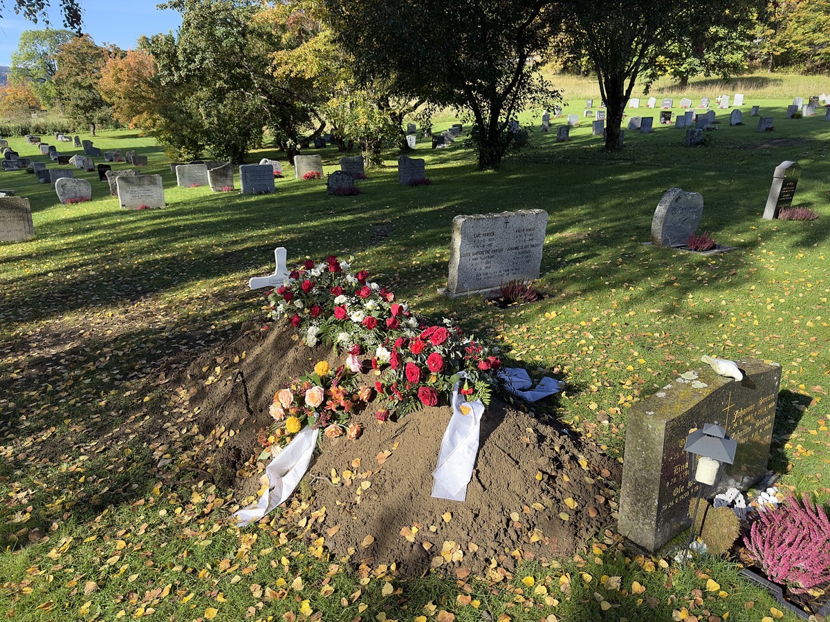 Kondolencje - co napisać i jak wyrazić współczucie