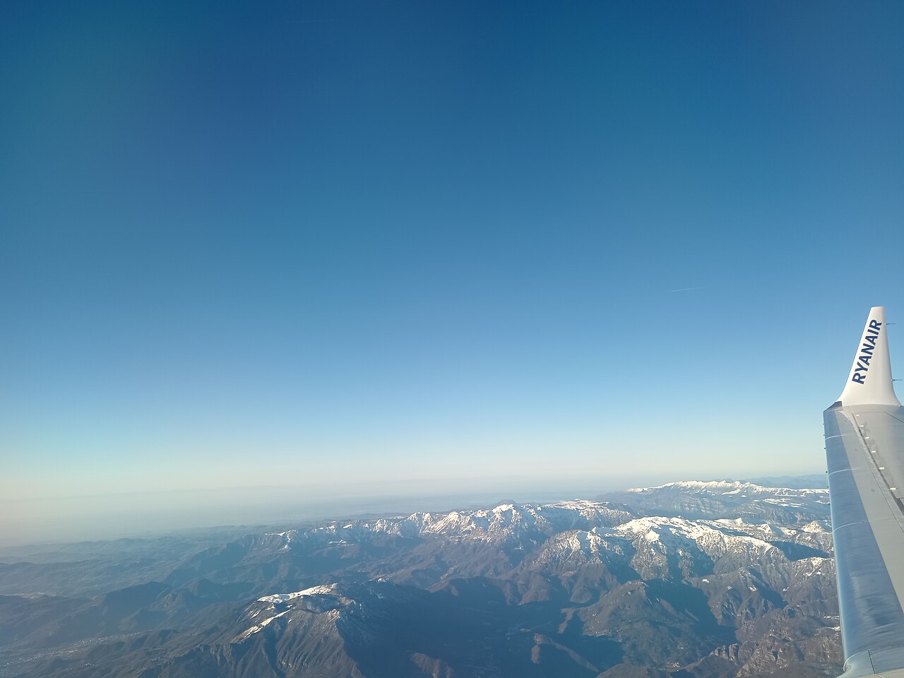 Polacy za granicą - jak zadbać o grób bliskich, gdy dzieli cię od niego tysiąc kilometrów